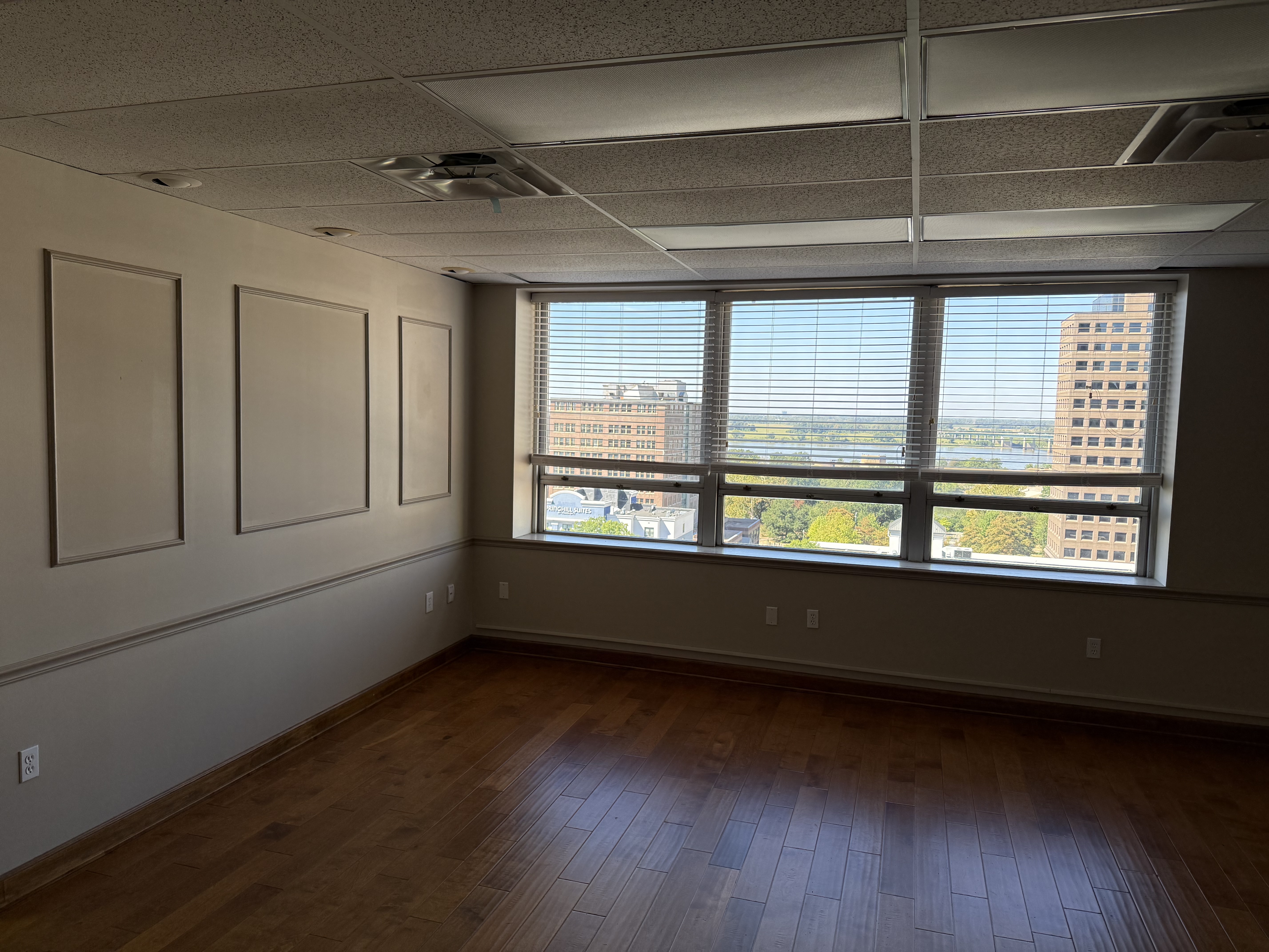 Private office with views toward the Mississippi River